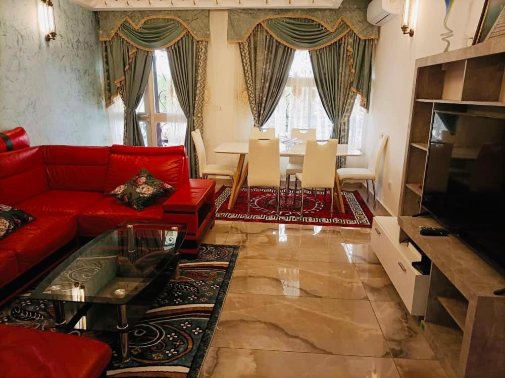 Residence Ambassa Etienne & Therese Яунде Экстерьер фото