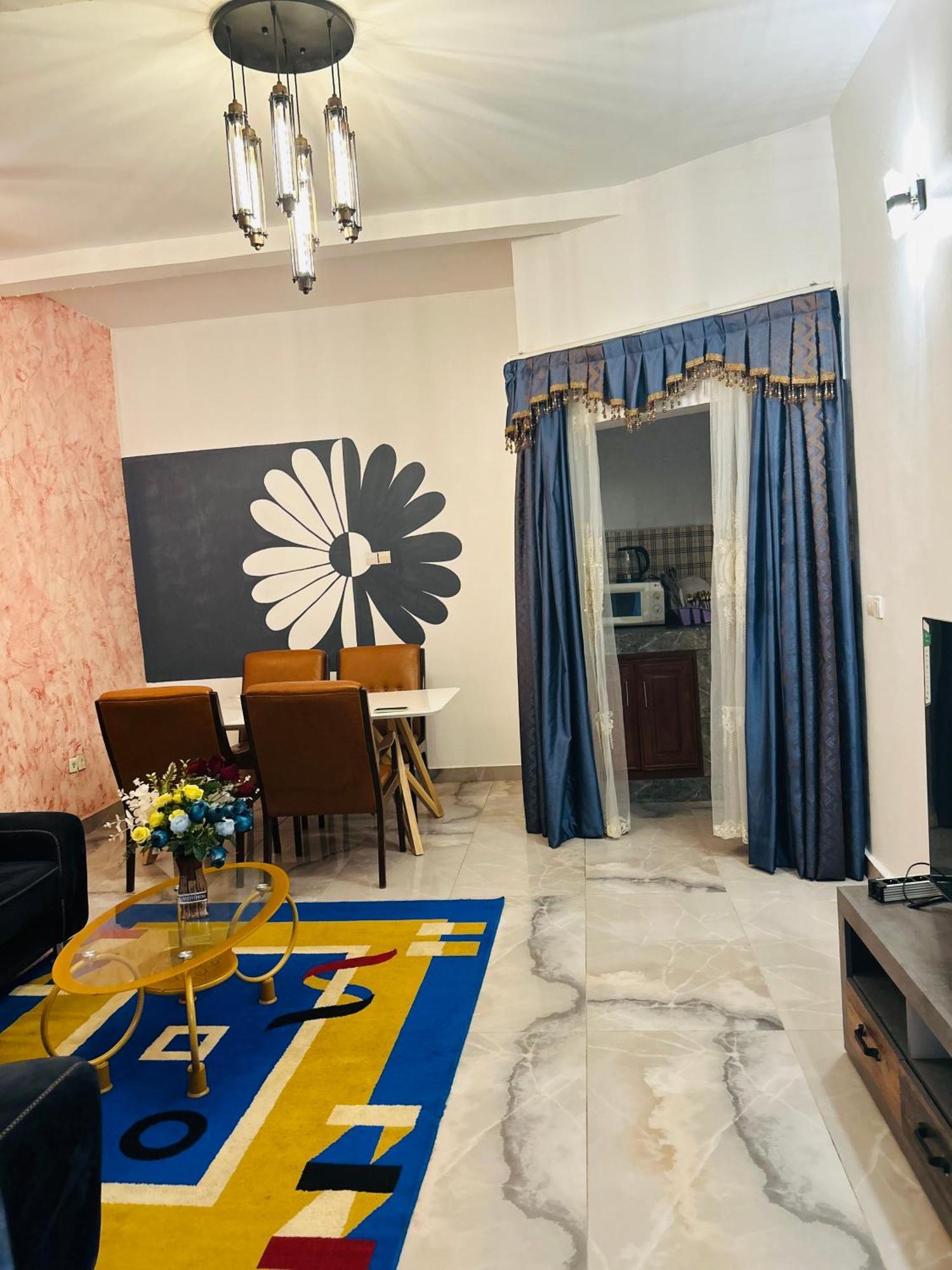 Residence Ambassa Etienne & Therese Яунде Экстерьер фото
